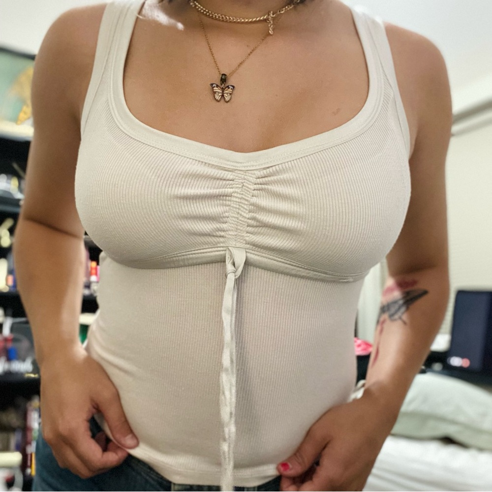 Vintage bebe white tank top with tie - Picture 3 of 4